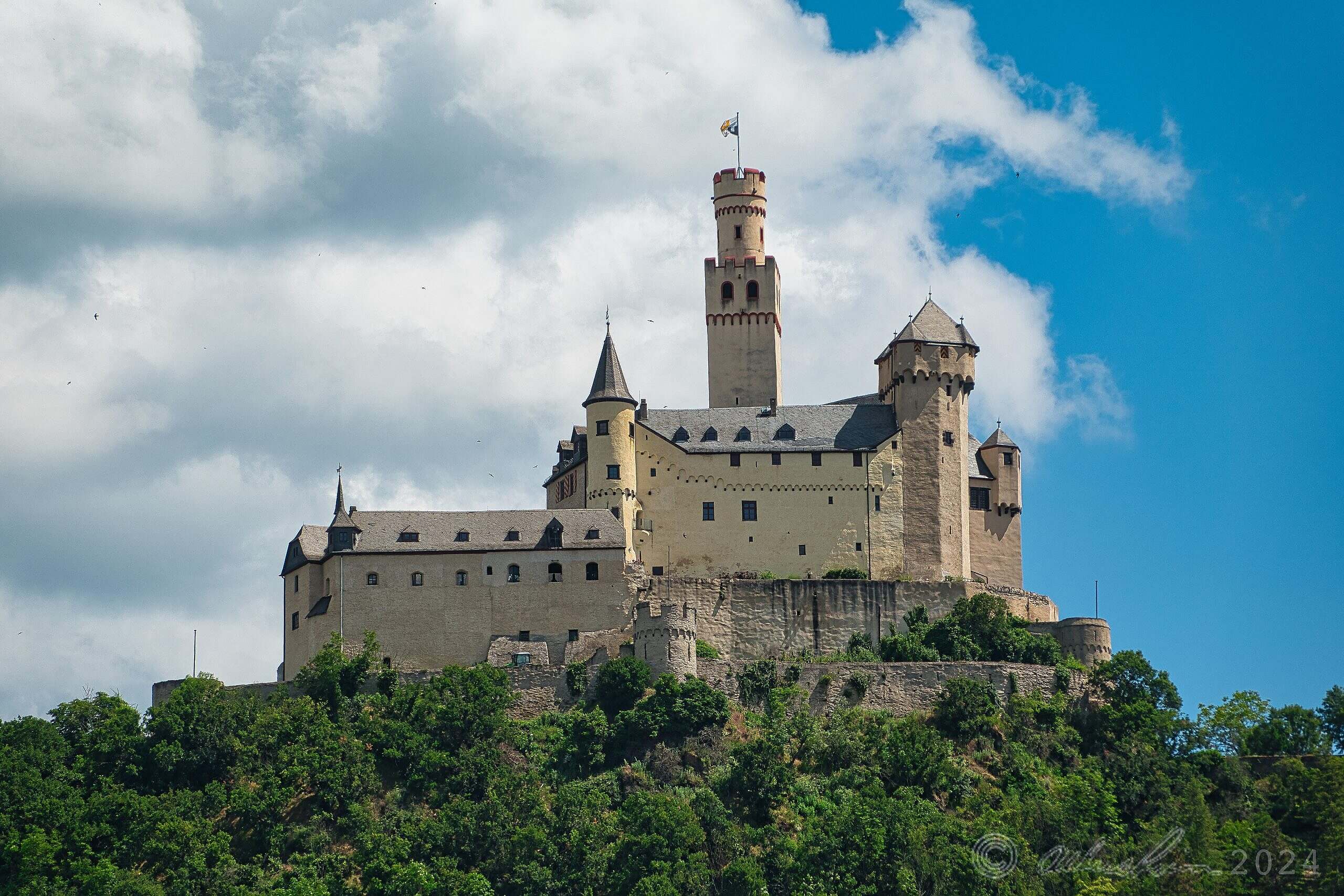 Marksburg Castle, Lorelei Valley